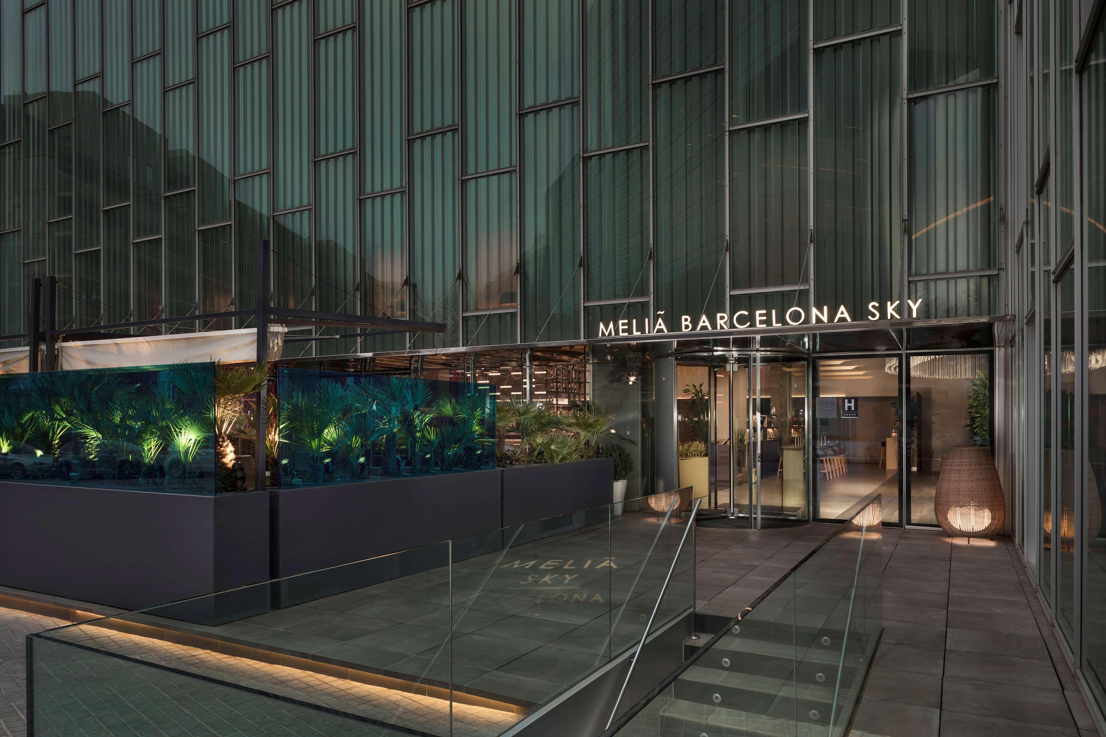 The Level At Melia Barcelona Sky Hotel Exterior photo